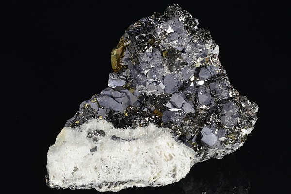 Galena, Chalcopyrite, Sphalerite, Quartz, Calcite