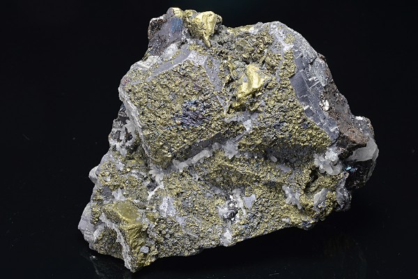 Chalcopyrite set on Galena, Quartz,Sphalerite