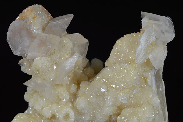 Two generations Calcite set on Quartz
