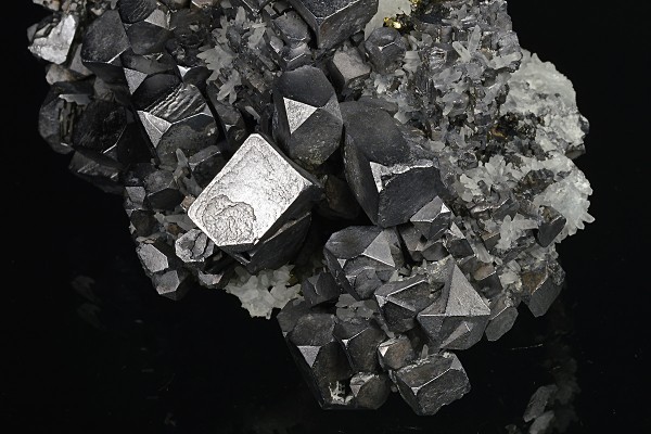 Skeletal and truncated Galena, Quartz, Sphalerite, Pyrite