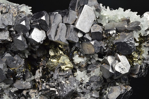 Skeletal and truncated Galena, Quartz, Sphalerite, Pyrite