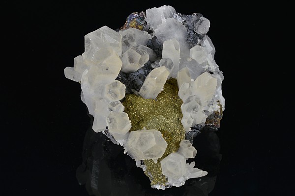 Quartz, Sphalerite, iridescent Chalcopyrite