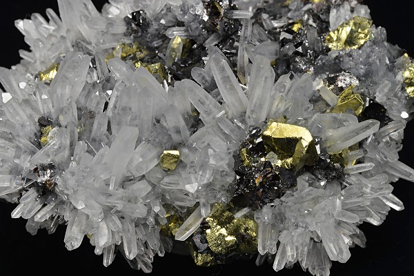 Quartz, Chalcopyrite, Sphalerite