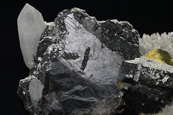Sphalerite, Chalcopyrite, Quartz, Calcite
