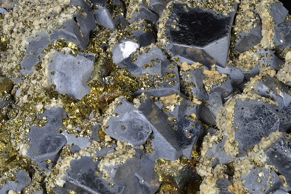 Truncated Galena, Chalcopyrite, Calcite