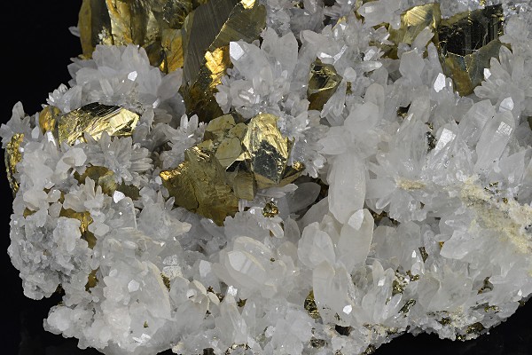 Quartz, Chalcopyrite