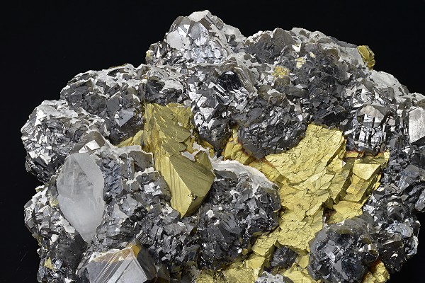 gem Sphalerite var.Cleiophane, Chalcopyrite, Quartz