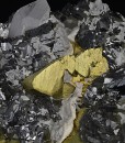gem Sphalerite var.Cleiophane, Chalcopyrite, Quartz