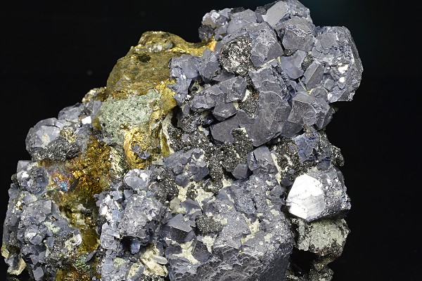 Iridescent Chalcopyrite, Galena, Pyrite, Sphalerite, Quartz