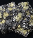 Truncated Sphalerite on Chalcopyrite, Quartz