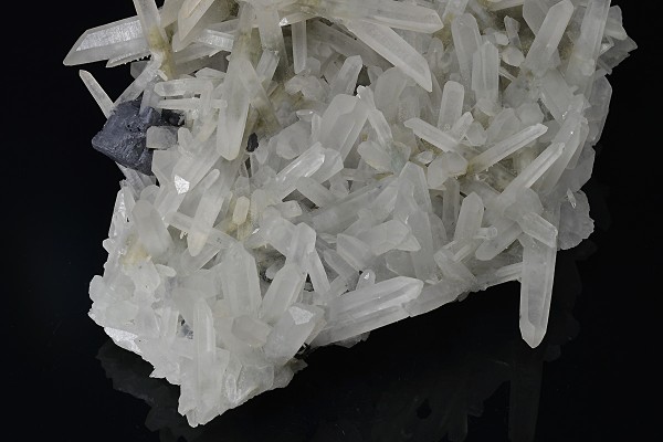 Quartz with Galena inclusions