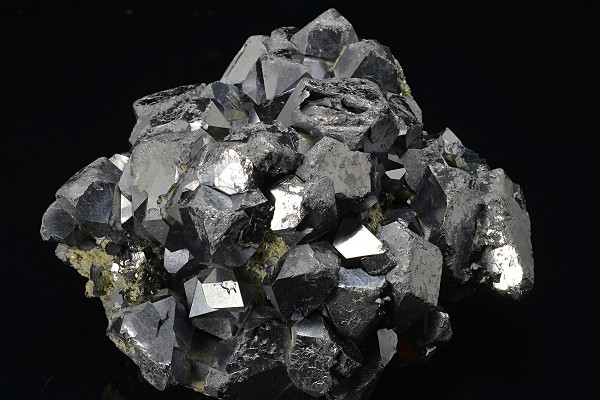 Twinned and truncated Galena, Quartz, Sphalerite