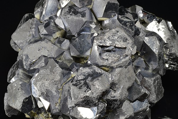 Twinned and truncated Galena, Quartz, Sphalerite
