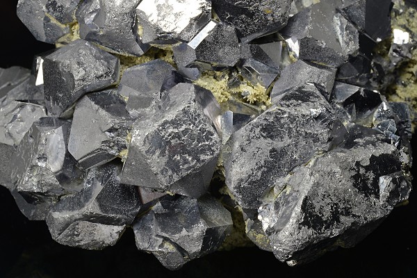 Twinned and truncated Galena, Quartz, Sphalerite