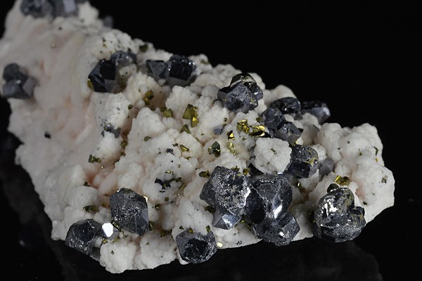 Galena, Chalcopyrite on Manganoan Calcite