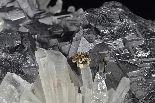 Twinned Galena, Quartz, Pyrite