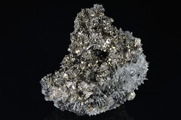 Pyrite, Quartz, Chalcopyrite, Sphalerite, Galena