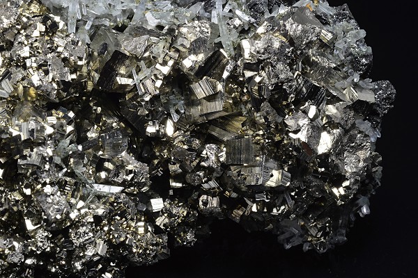 Pyrite, Quartz, Chalcopyrite, Sphalerite, Galena
