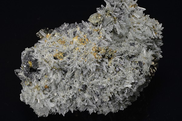Pyrite, Quartz, Chalcopyrite, Sphalerite, Galena