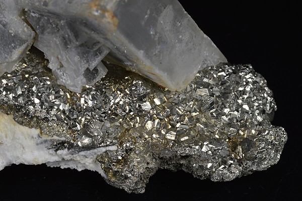 Baryte, Pyrite, Calcite