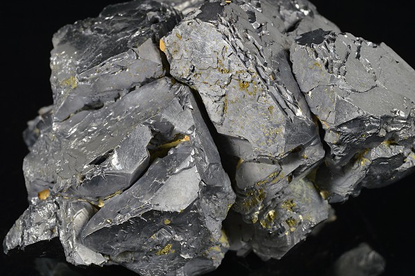 Galena with Chalcopyrite inclusions