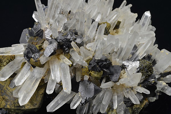 Iridescent Chalcopyrite, Quartz, Sphalerite, Galena