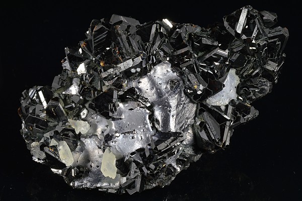 Sphalerite tetrahedrons, Calcite, melted habit Galena