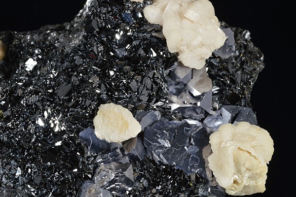 Sphalerite, Calcite, Galena, Chalcopyrite