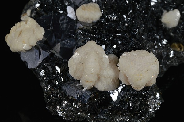 Sphalerite, Calcite, Galena, Chalcopyrite