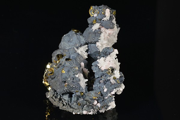 Chalcopyrite, Pyrite, Quartz, Calcite, Rhodochrosite