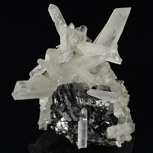 Sphalerite tetrahedron, Quartz