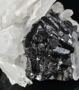 Sphalerite tetrahedron, Quartz