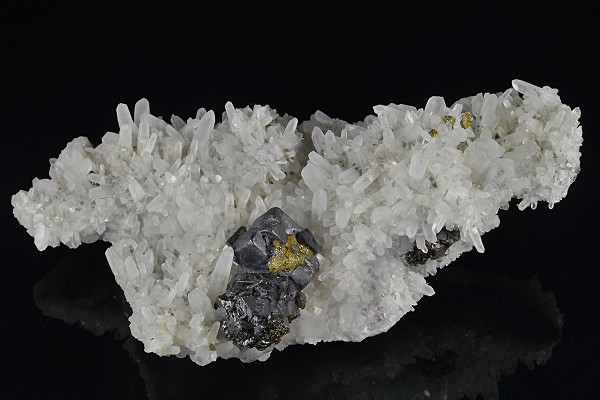 Cleiophane, Galena, Chalcopyrite, Quartz, Pyrite