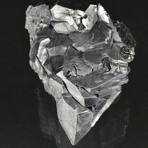 Twinned Galena with Sphalerite inclusions