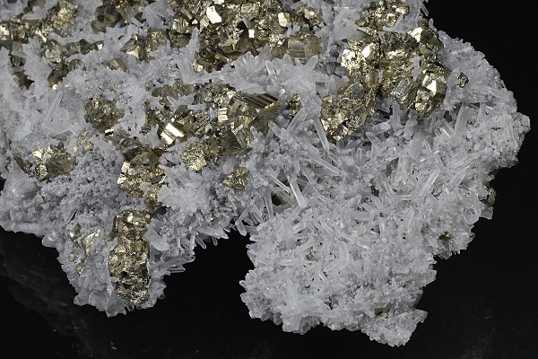 Pyrite, Quartz, Sphalerite