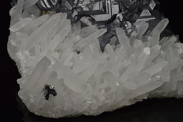Twinned Galena on Quartz, Pyrite