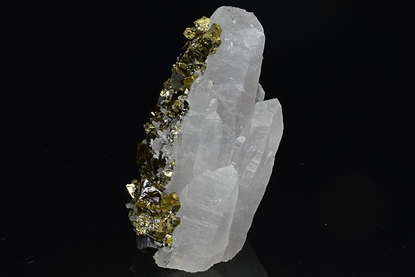Cleiophane, Pyrite, Chalcopyrite, Galena on Quartz