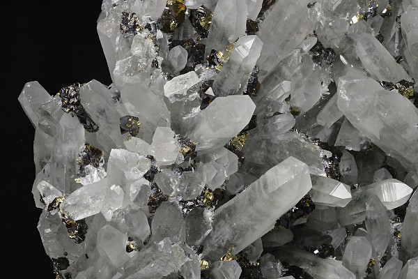 Quartz, gem Sphalerite var.Cleiophane, Chalcopyrite, Pyrite