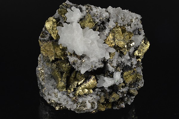 Chalcopyrite, Quartz, Pyrite, Sphalerite