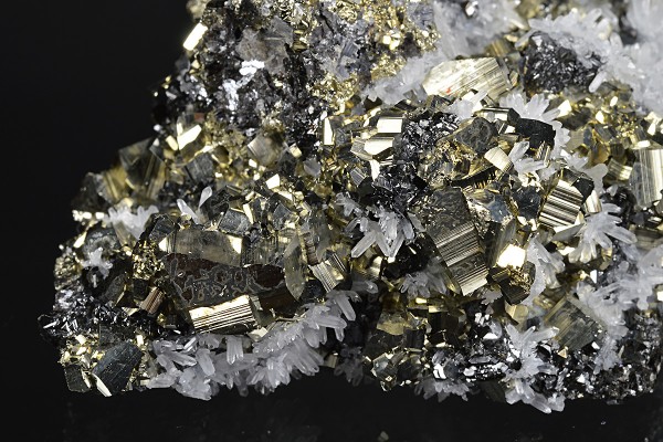 Pyrite, Quartz, Sphalerite