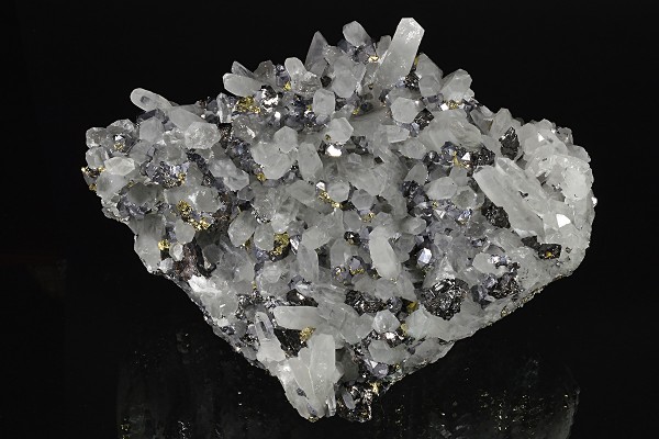 Quartz, Sphalerite, Galena, Chalcopyrite, Pyrite