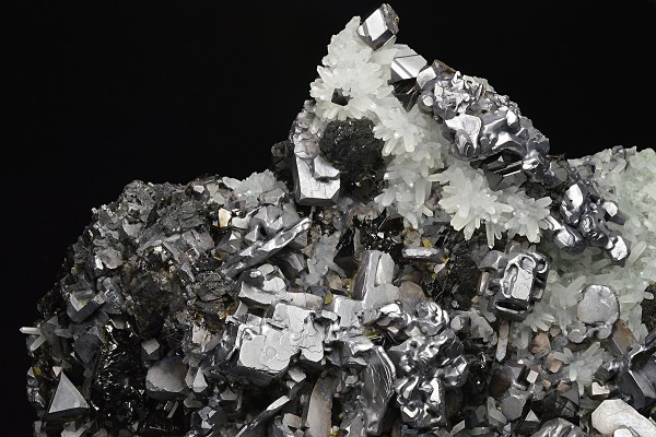 Skeletal Galena, Sphalerite, Japan Law Twin Quartz