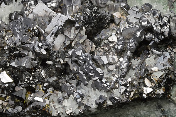 Skeletal Galena, Sphalerite, Japan Law Twin Quartz