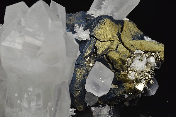 Iridescent Chalcopyrite, Quartz, Galena, Pyrite