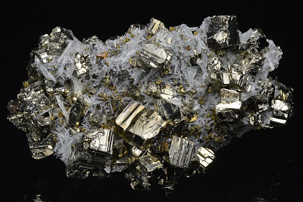 Pyrite, Quartz, Chalcopyrite