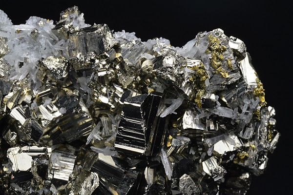 Pyrite, Quartz, Chalcopyrite