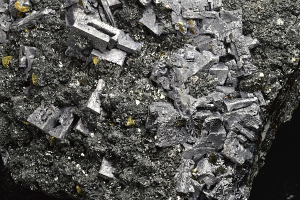Skeletal Galena, Sphalerite, Chalcopyrite, Pyrite, Quartz