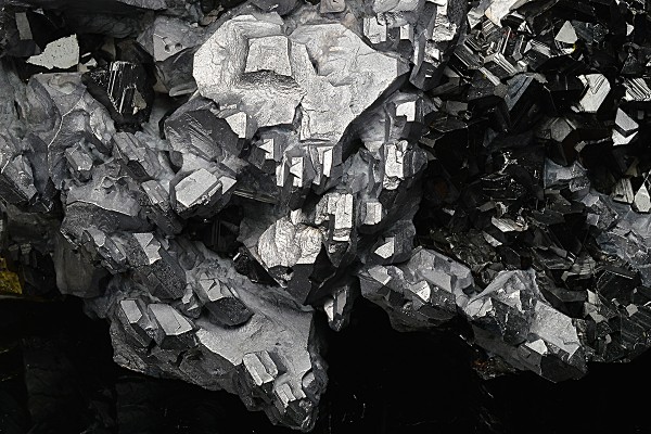 Twinned Galena, Sphalerite, Chalcopyrite, Quartz