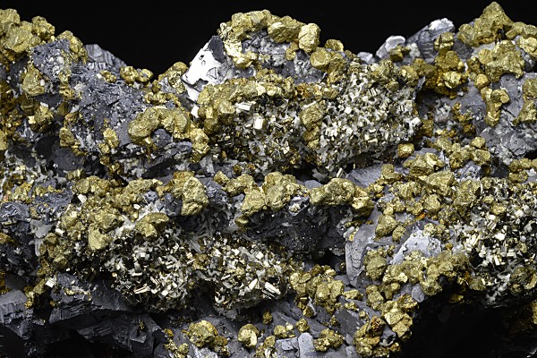 Chalcopyrite, Galena, Pyrite, Quartz, Calcite