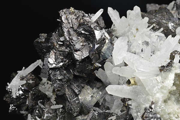 Sphalerite, Quartz, Pyrite, Galena, Chalcopyrite